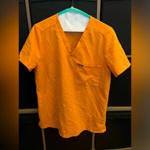 FIGS SCRUB SET TOP AND JOGGER, SIZE SMALL